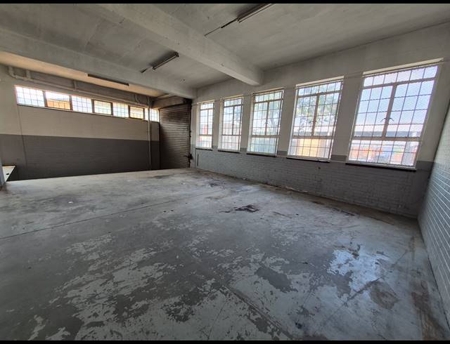 900M² WAREHOUSE FOR SALE IN BENROSE